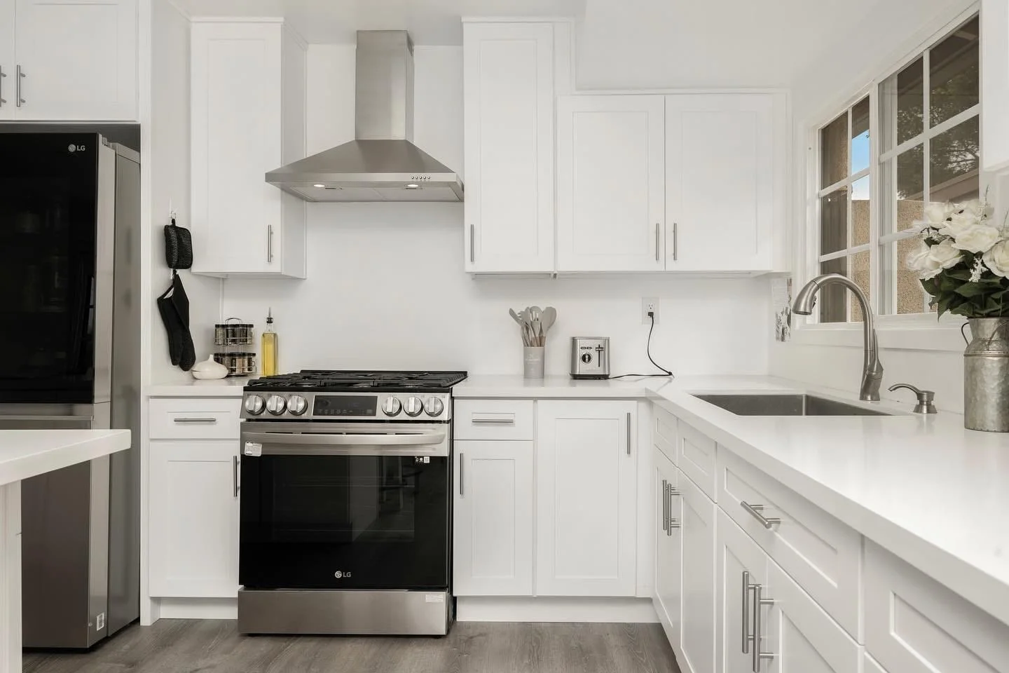 9F408BB1-A9B9-448C-84C6-EAF166C9BF1B